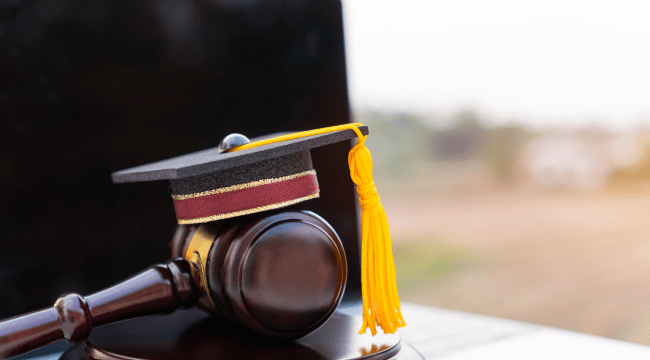 Diploma of Paralegal (Legal Secretary)